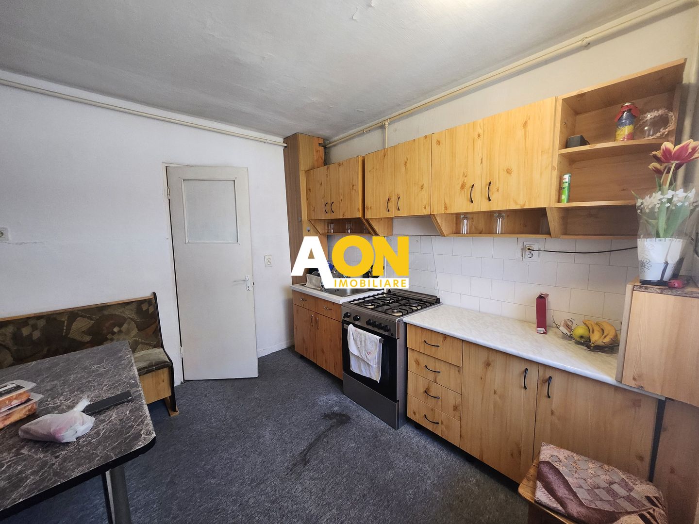 De vanzare apartament 3 camere, etaj intermediar, Cetate - Poză 8