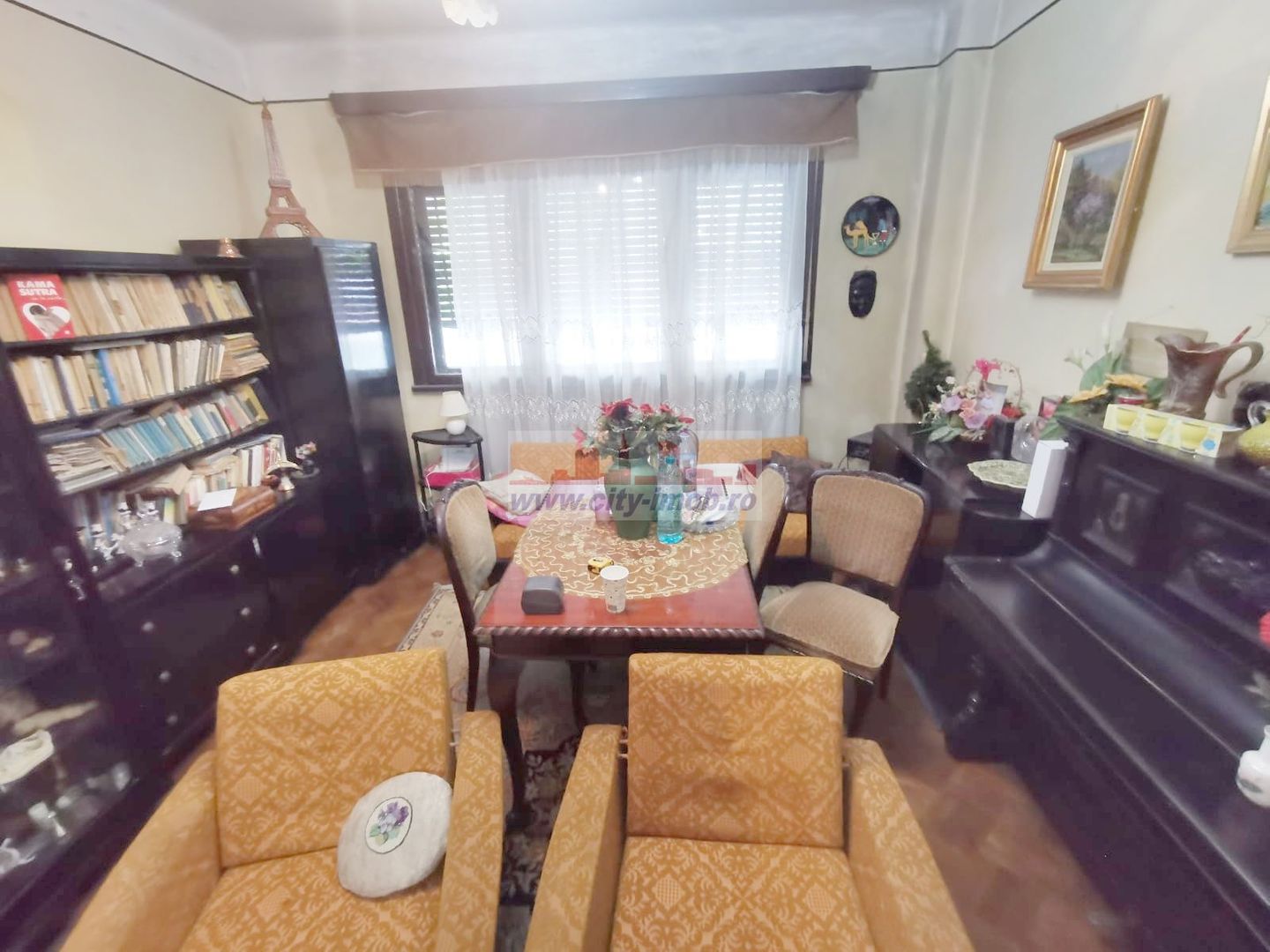 Vanzare apartament 3 Camere Universitate - Poză 1