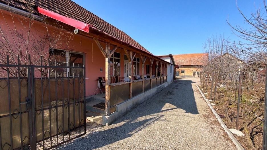 Casă 4 camere 94 mp + teren 1.527 mp Pachia jud. Covasna - Poză 2