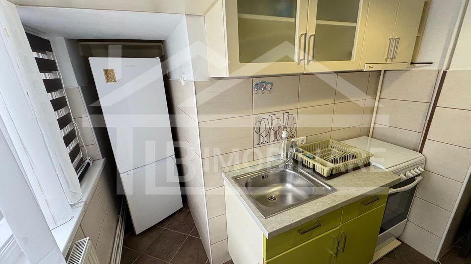Apartament de 2 camere, 48mp, decomandat, zona Centrala - Poză 7