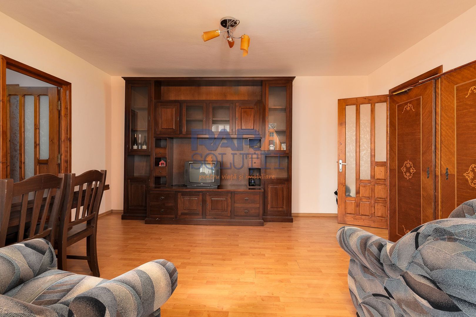 Apartament 3 camere, două băi - Str. Bogdan Dragoș - Poză 11