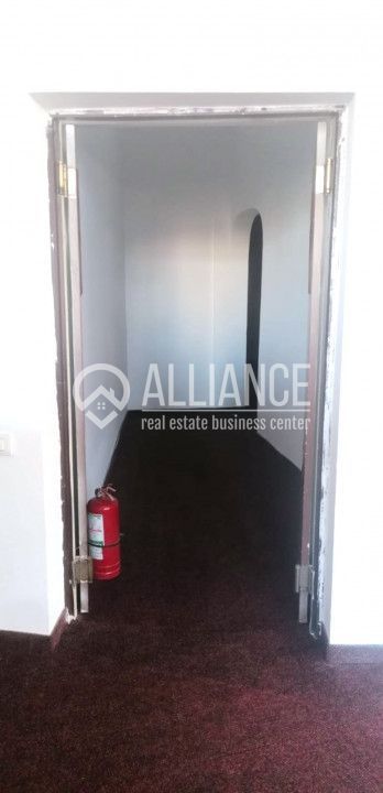 Inchiriere spatiu comercial de 400 mp - Poză 9