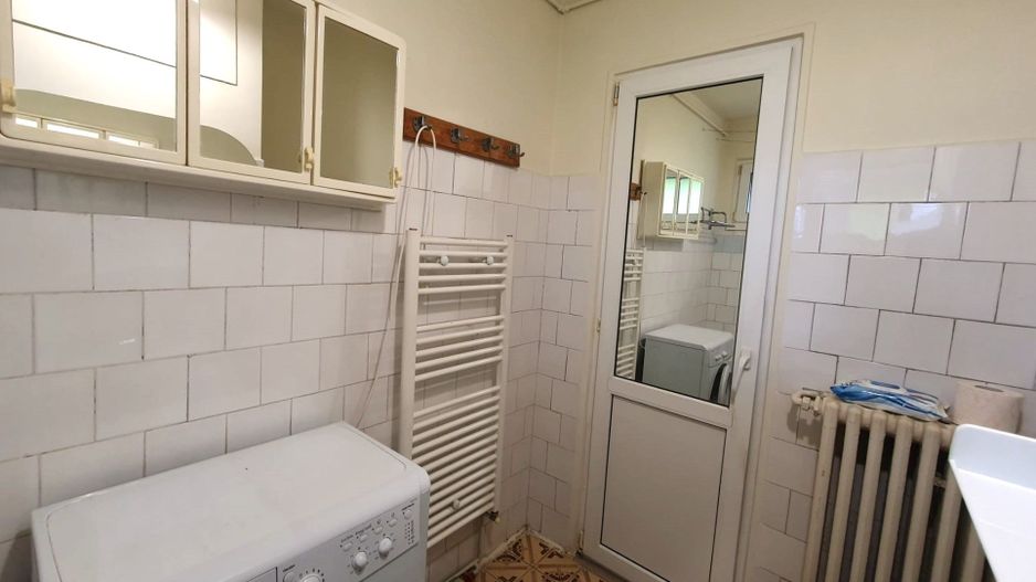 Apartament luminos cu vedere spre biserică, într-un cartier verde și liniștit. - Poză 18