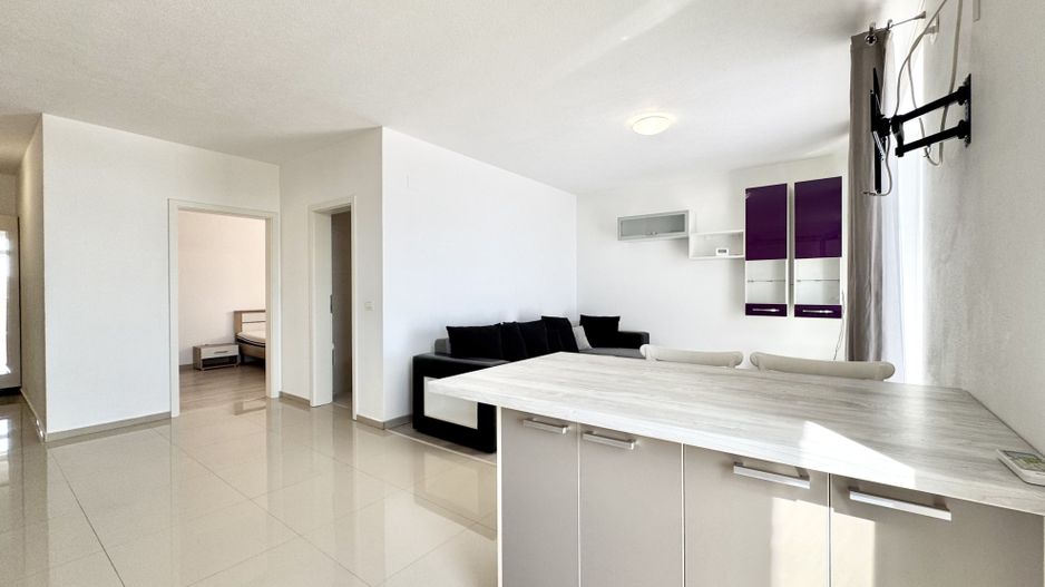 Apartament 2 camere Giroc zona Esso, bloc cu lift - Poză 6