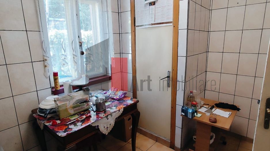 Casa de vanzare + teren in zona Jiului (Bucurestii Noi) - Poză 21