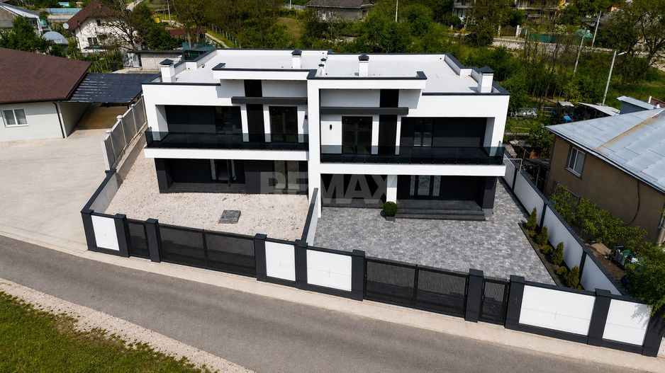 Duplex Ialoveni  315 mp - Poză 2