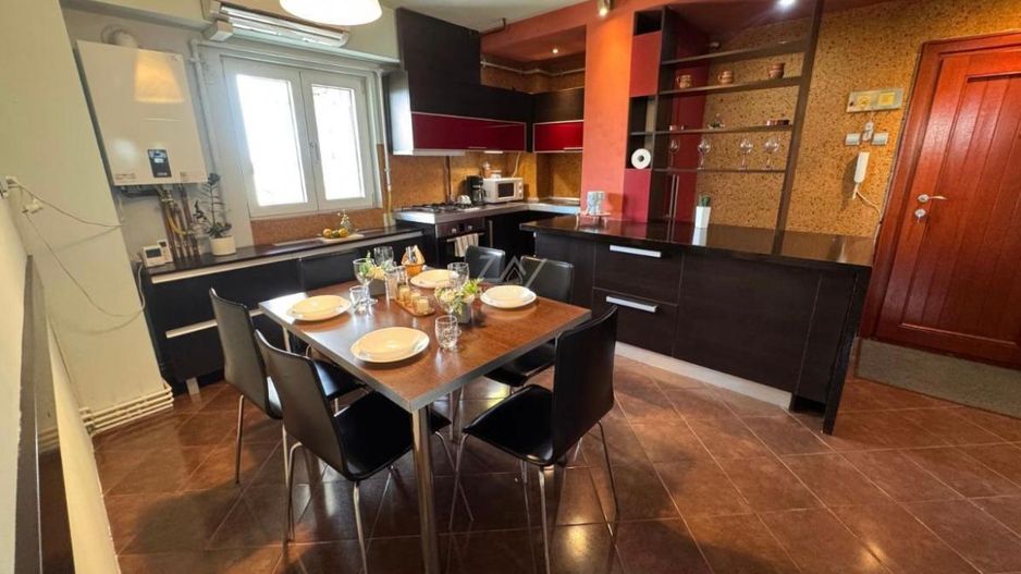 Comision 0. Spatios. Mobilat si utilat complet. - Poză 3