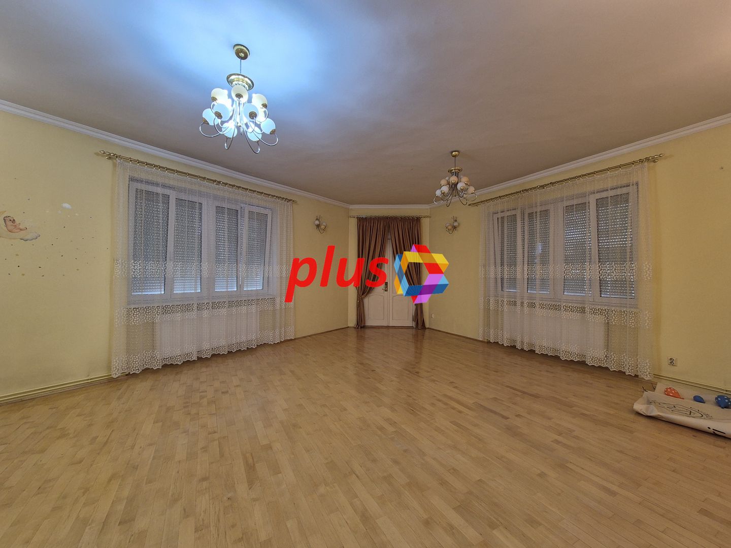Casa in Brașov - 540 mp  # plus-imo.ro - Poză 2