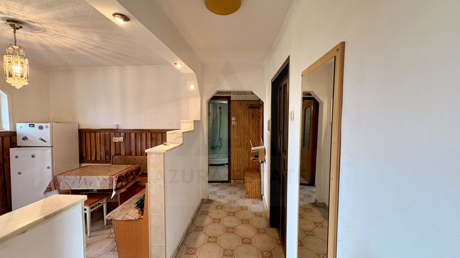 Apartament 2 camere decomandat cu balcon și pivniță în Vasile Aaron - Poză 5