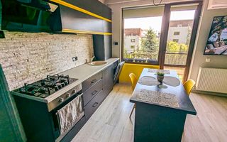 La cheie, cu doua locuri de parcare, ferit de agitatie si aglomeratie - Poză 2