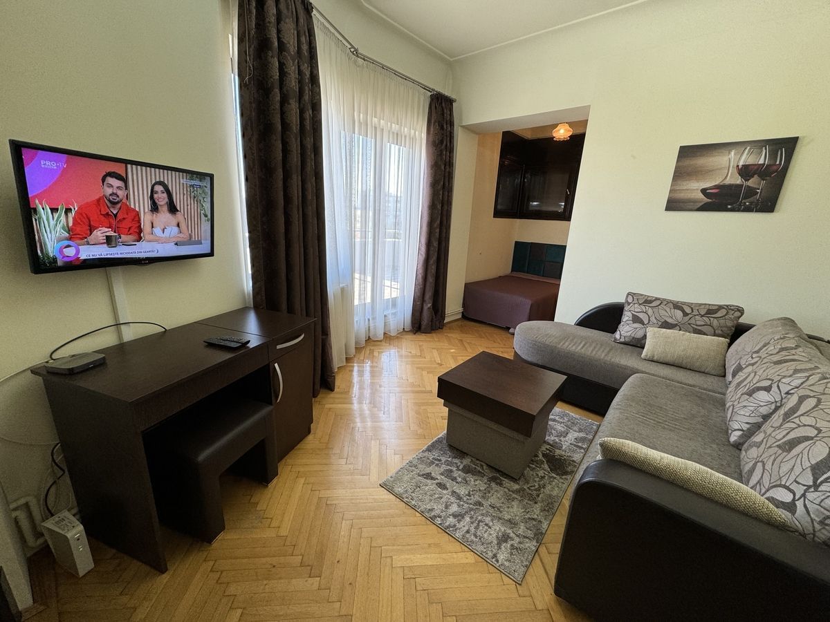 Garsoniera semidecomandata in Zona Universitatii - Poză 1