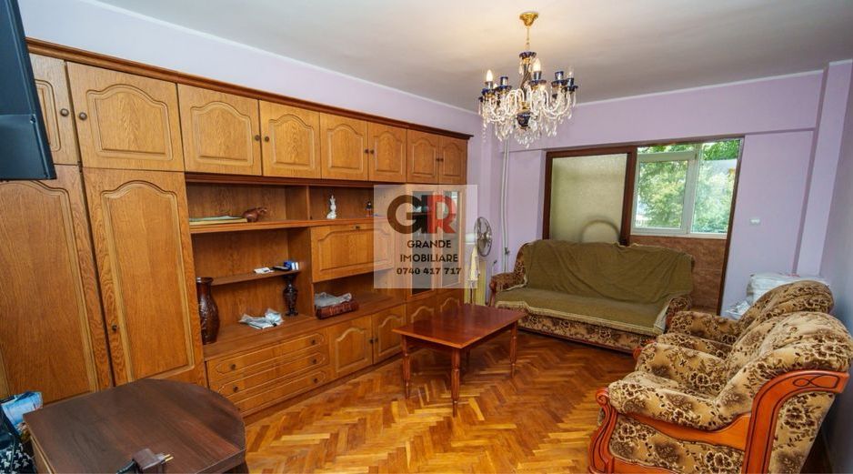 Str Victoriei - Apartament 2 cam decomandat Central - Poză 2