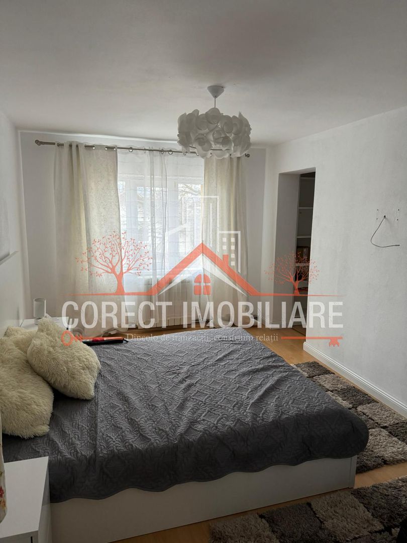 🏡 Casă spațioasă de vânzare - 210.000 € - Poză 3