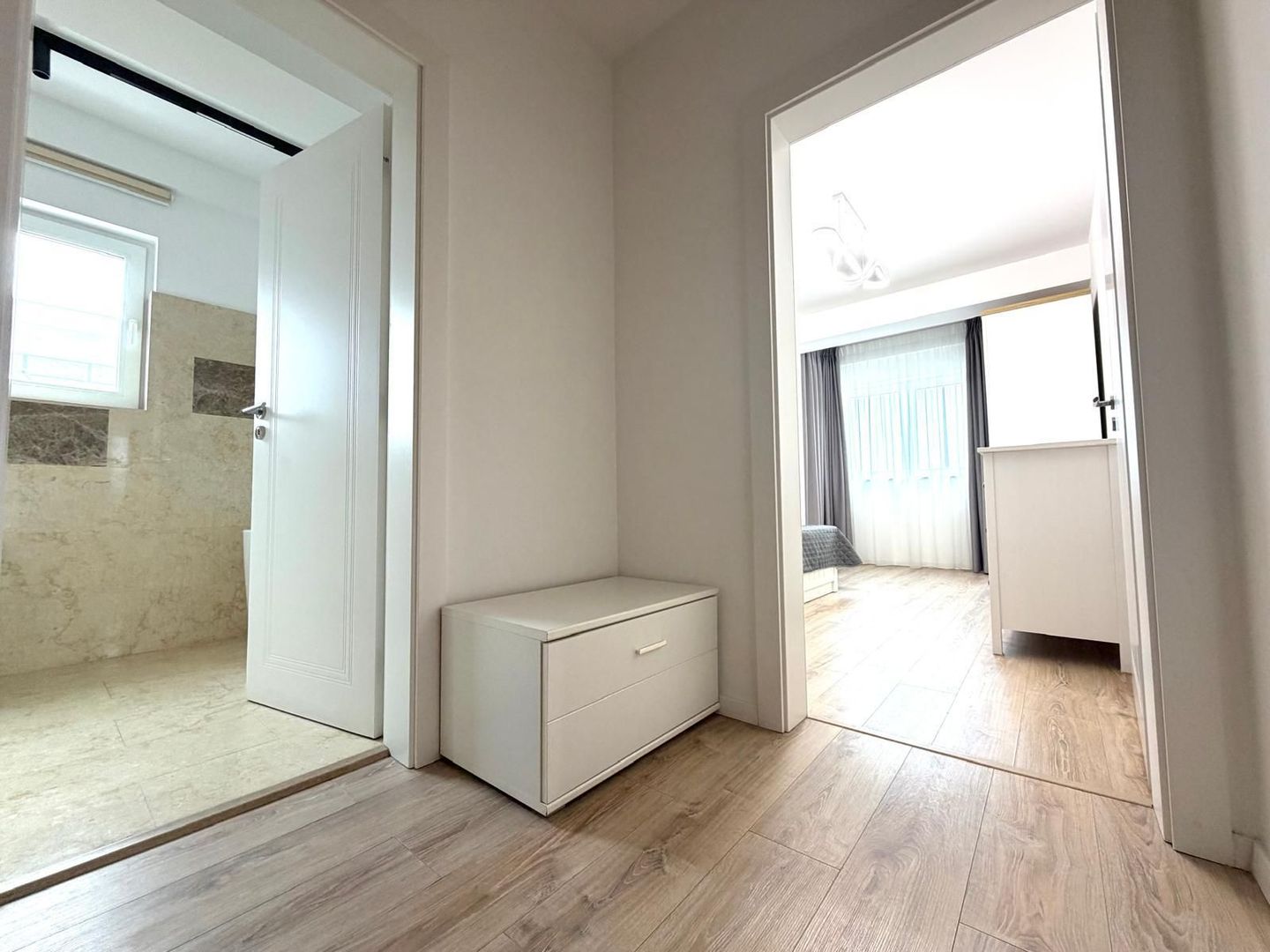 Stylish 3-Room Apartment for Rent in Iancu Nicolae - Poză 11