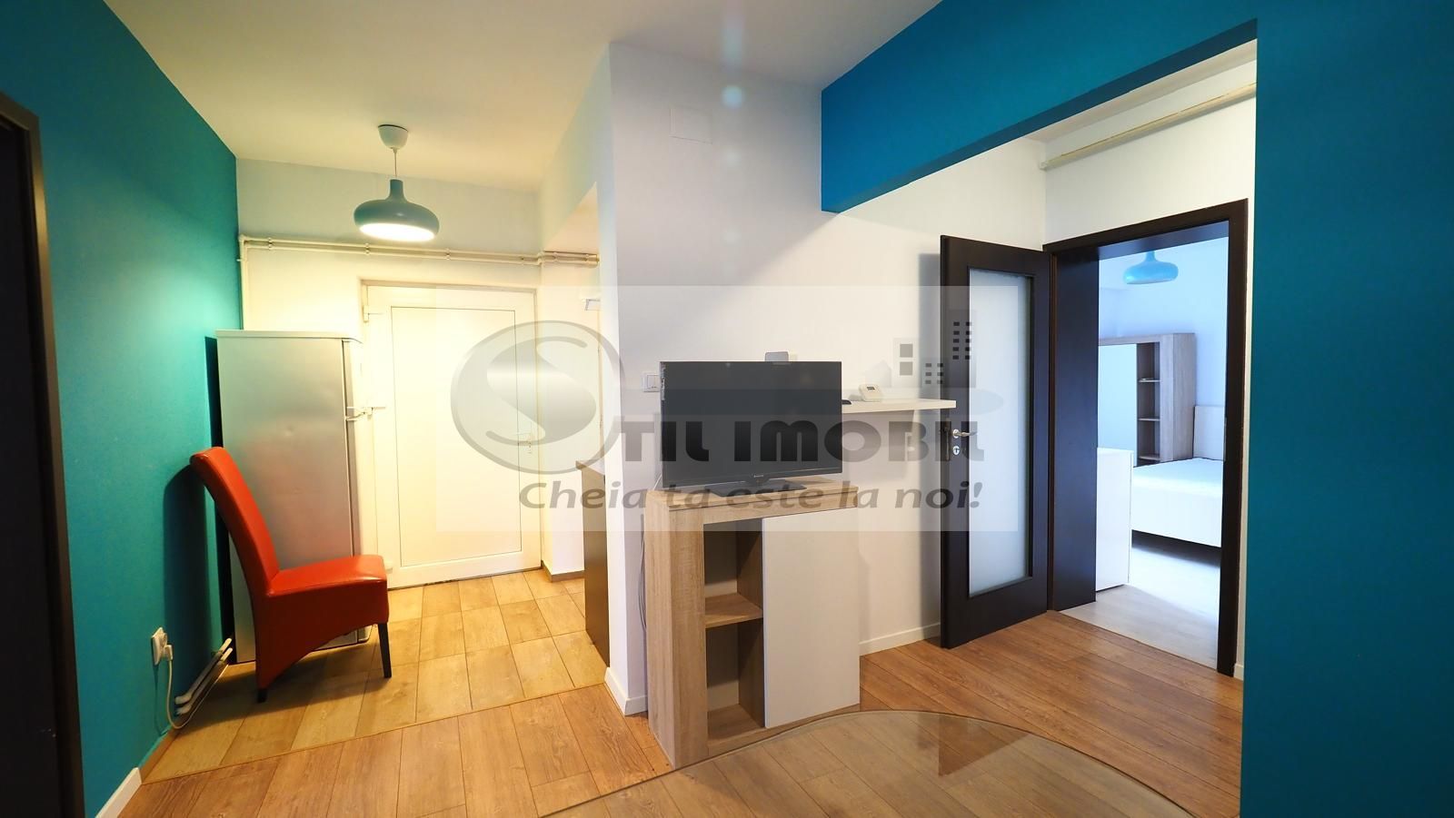 Apartament 3 camere Podu de Fier -  550 EURO - Poză 3
