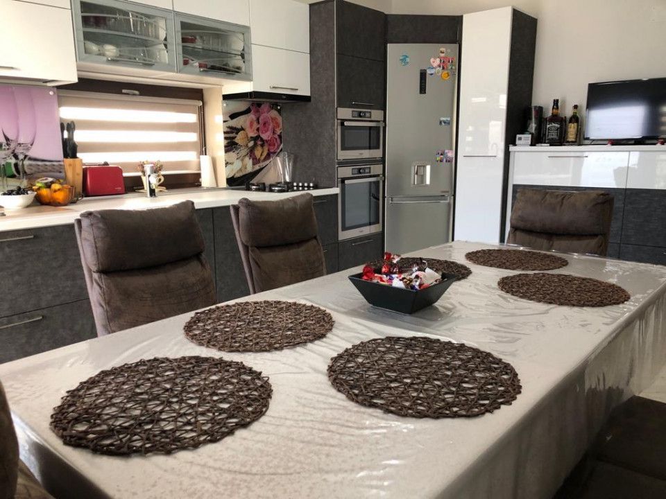 AZURA Imobiliare Pitesti - De Vanzare vila Platou Trivale - Poză 3