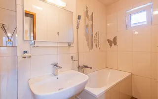 Apartament 2camere B-dul Garii  sau schimb cu teren - Poză 13