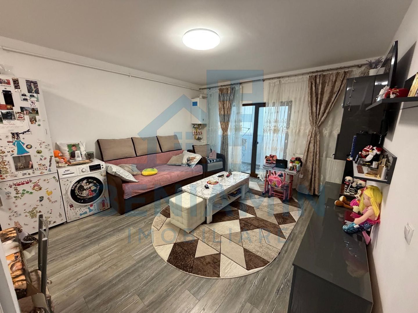 Apartament 2 camere etaj 2 an 2020 -centrala -parcare -Capsunarie - Poză 1