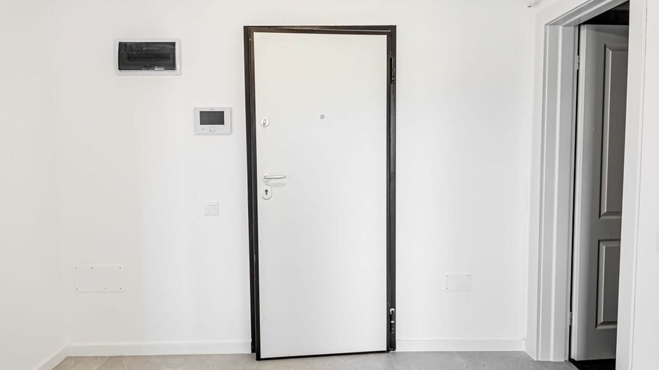 INTABULAT! Apartament 2 camere Dec. 58 mp, 99700 euro-Bucium - Poză 4