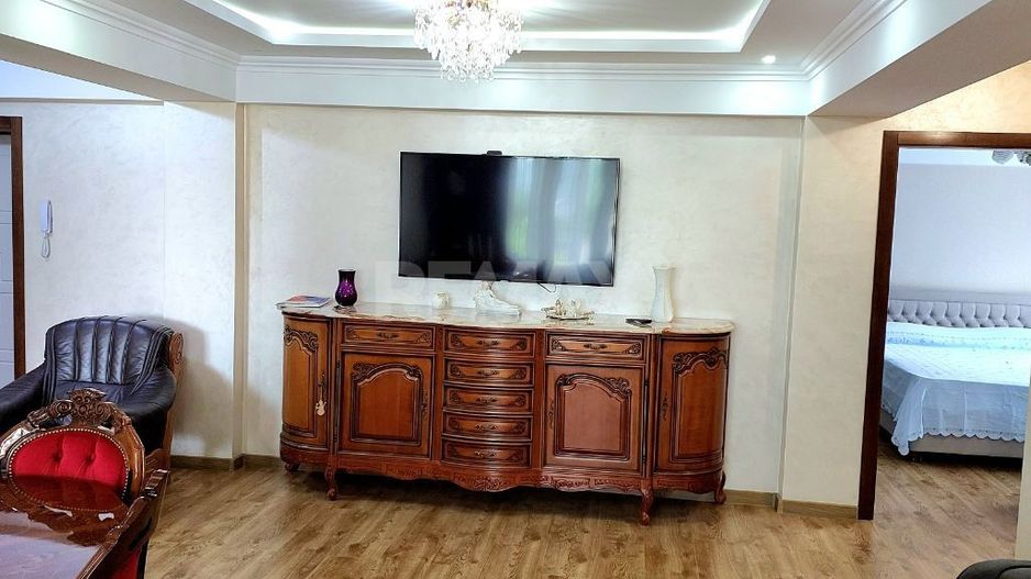 CHIRIE !! Apartament cu 2 camere, 95 m², Buiucani, Chișinău!! - Poză 12