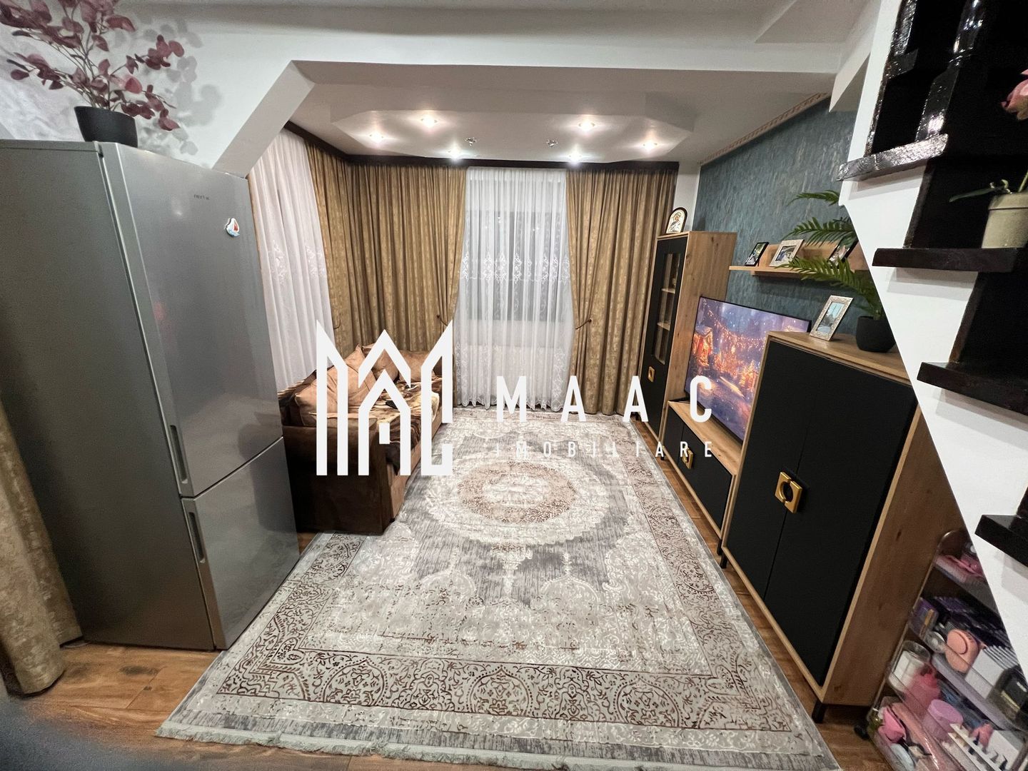 Apartament  3 Camere I Balcon I Hipodrom 2 - Poză 1