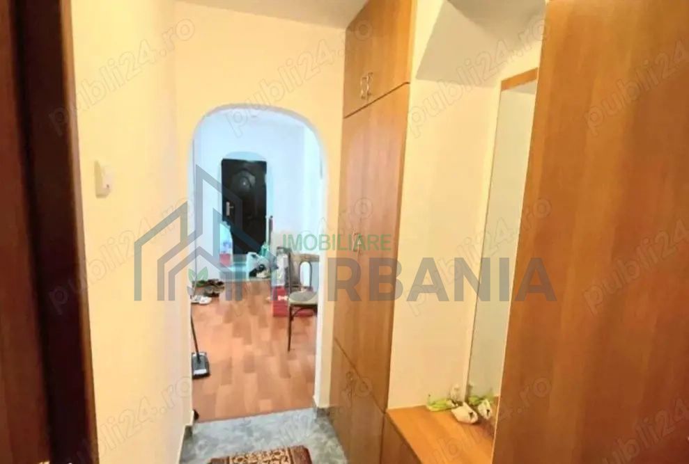 Vand apartament cu 3 camere la et 2 din 4, in Mircea cel batran, Iasi. - Poză 4