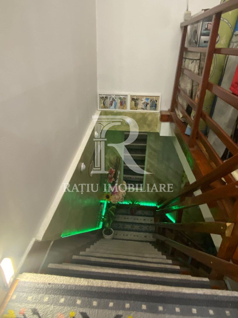Casa de vânzare cu 3 camere | Tudor Vladimirescu |  Oradea - Poză 10