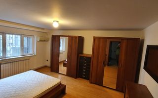 Apartament 3 camere spatios, , langa Vulcan -Sebastian - Pet Friendly - Poză 3