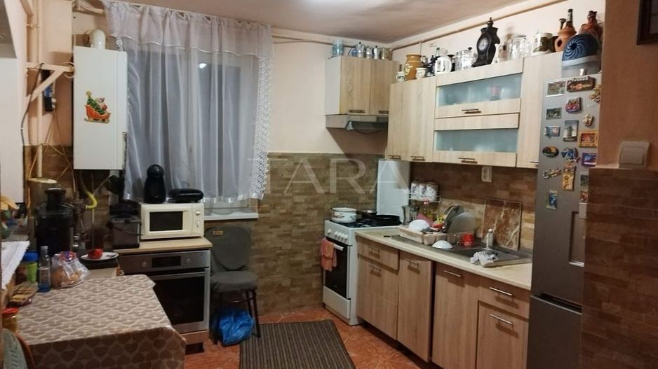 Apartament spațios, 3 camere, Gheorgheni, lângă Piața Hermes. - Poză 2