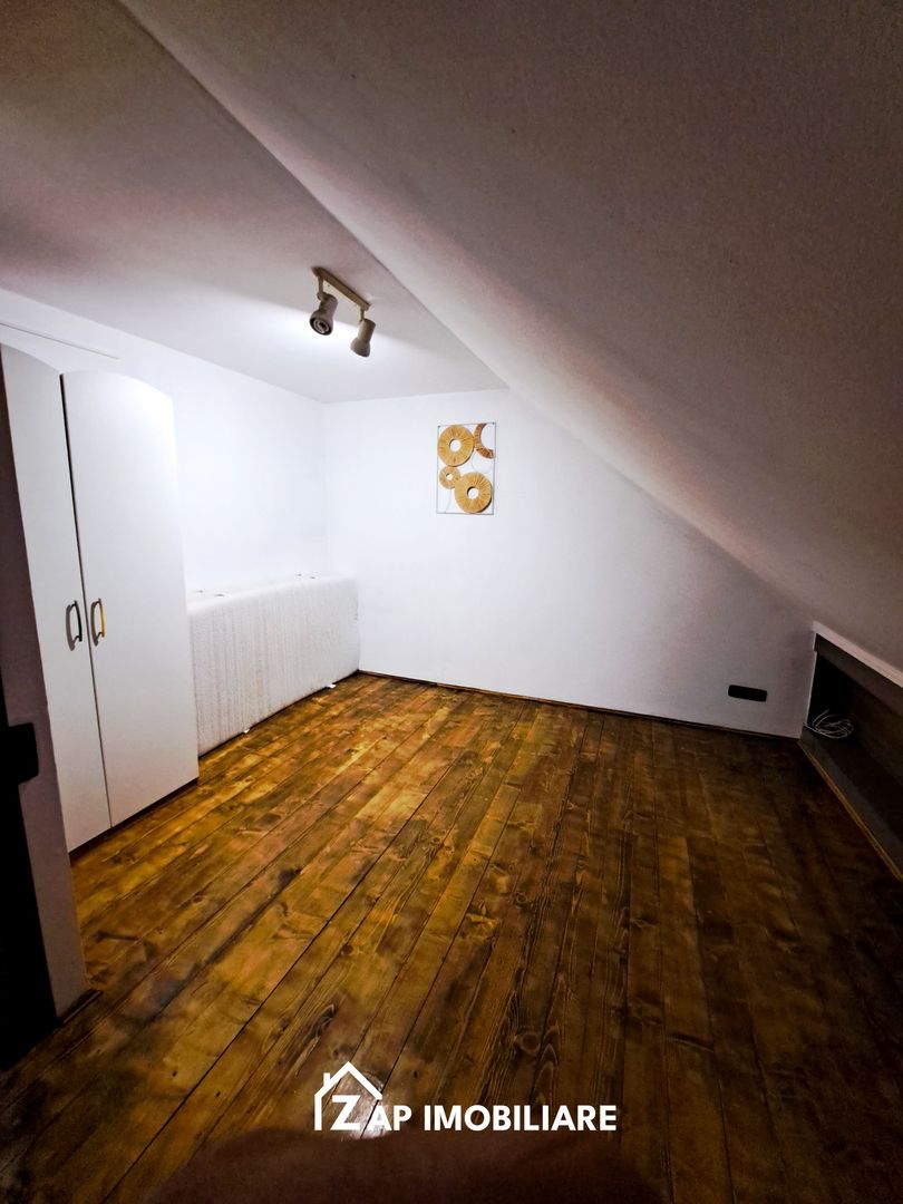 Ap 3 Camere la Mansardă de Casă - Utilități Separate - Poză 13
