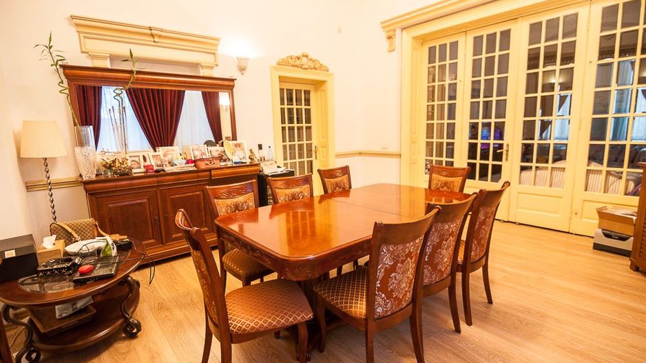 De vanzare Apartament 6 camere Vila Monument Istoric Traian Unirii LUX - Poză 10