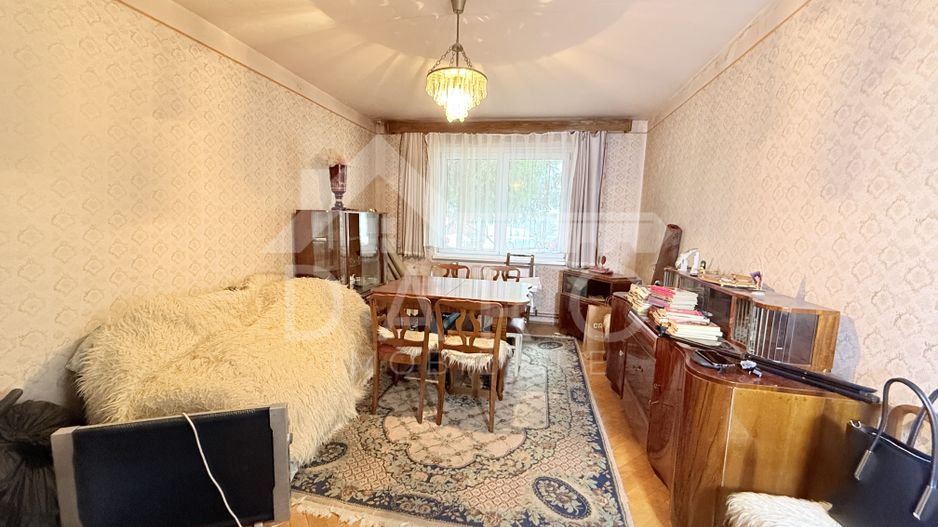 vând apartament 3 camere s - Poză 7