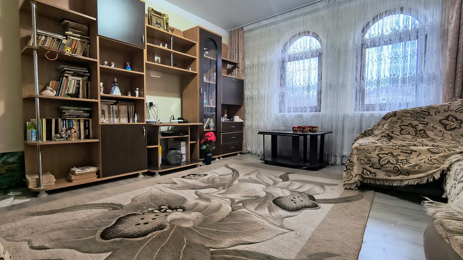 Casa de vânzare în Malu cu Flori- liniște, natura și aer curat! - Poză 11