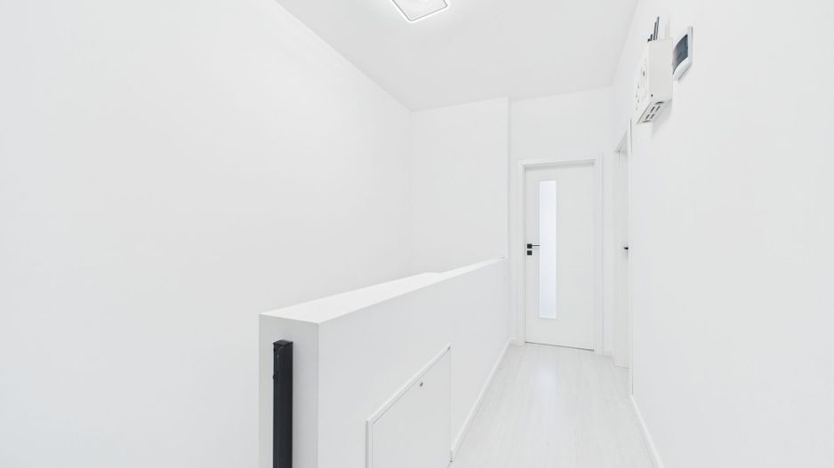 Duplex 1/2 mobilat şi utilat în Săcălaz - Poză 12