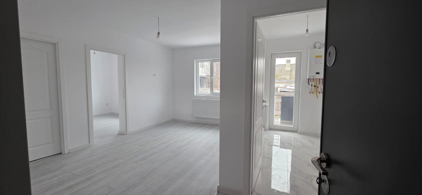 APARTAMENT 2 CAMERE CU  LOC PARCARE INCLUS CUG LUNCA CETATUII - Poză 8