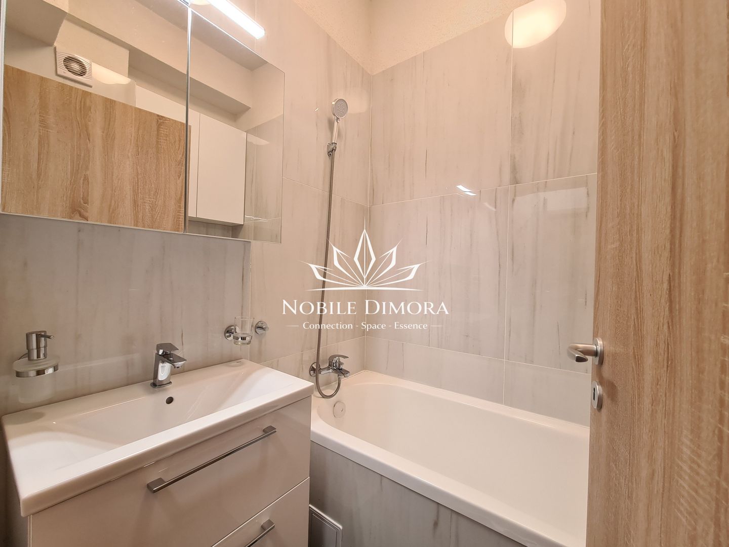 Apartament tip penthouse in Dumbravita langa Padure cu 3 camere - Poză 14