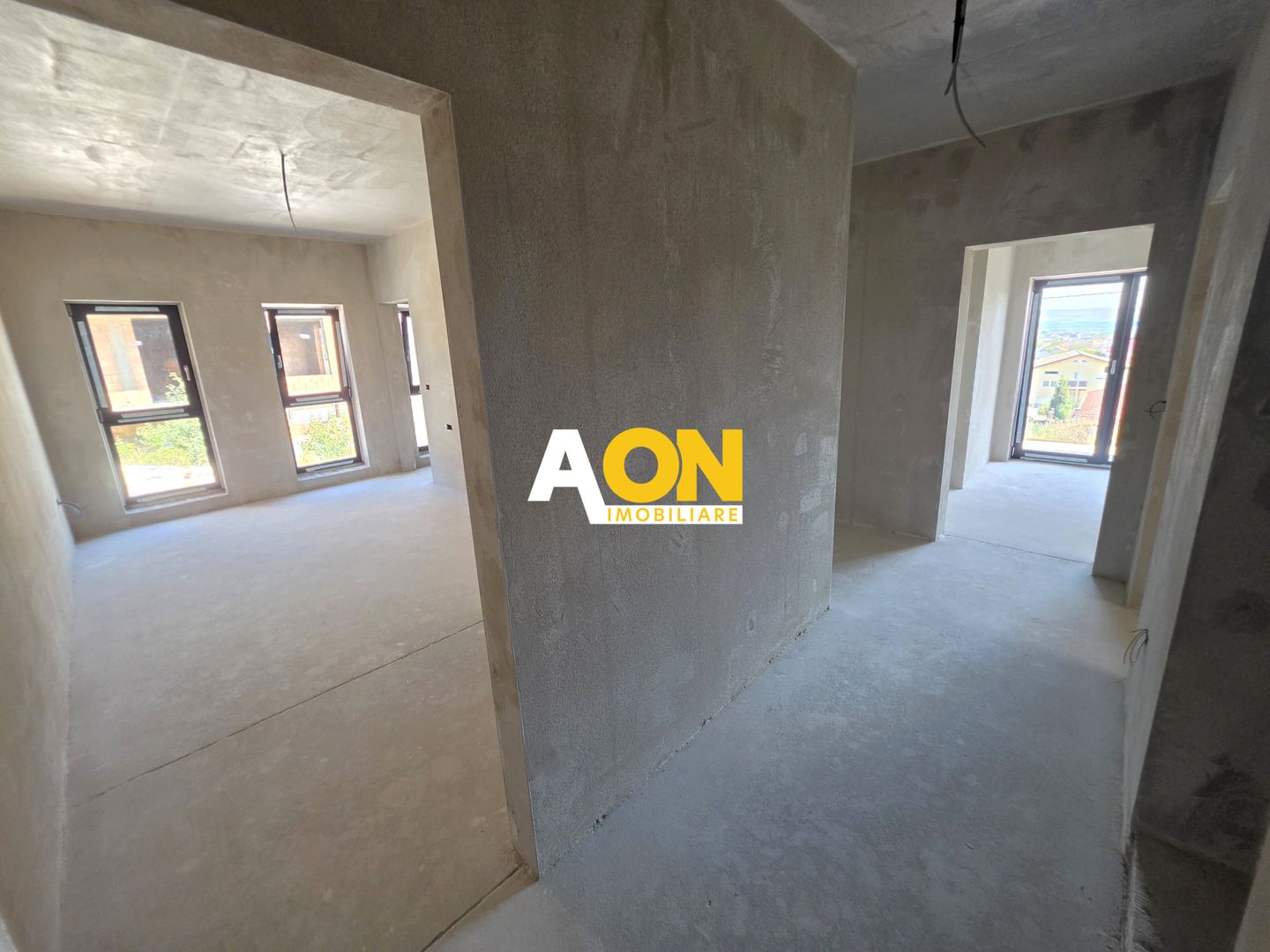 Duplex semifinisat, 4 camere,  250 mp teren, zona Schit - Poză 16
