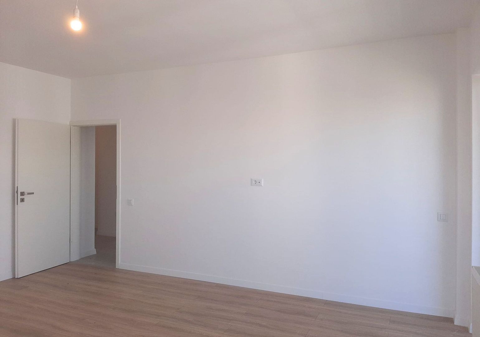 Un Apartament Pentru O Viață Bună  Coresi  2025 - Poză 9