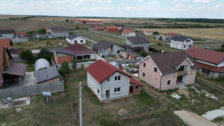 Casa la gri in Frumuseni - Poză 5