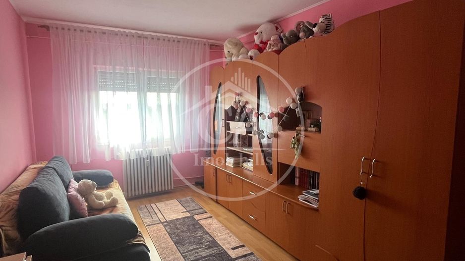 Apartament de vânzare cu 3 camere în Calea Clujului, Oradea - Poză 4