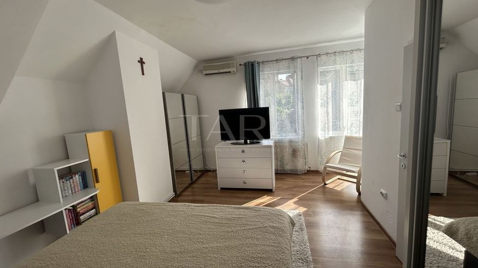 Casă spațioasă cu curte și livadă – Gheorgheni, - Poză 6