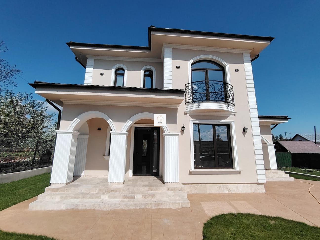 Vila 5 camere Buftea - Poză 1