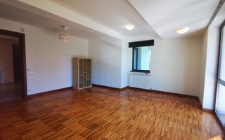 DE INCHIRIAT VILA CU 8 CAMERE, PISCINA SI GRADINA DE 1000MP IN PIPERA - Poză 9