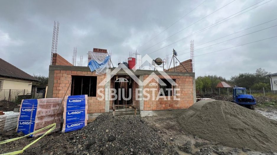 Duplex modern în construcție ,Str. Bradului, Șelimbăr - Poză 1