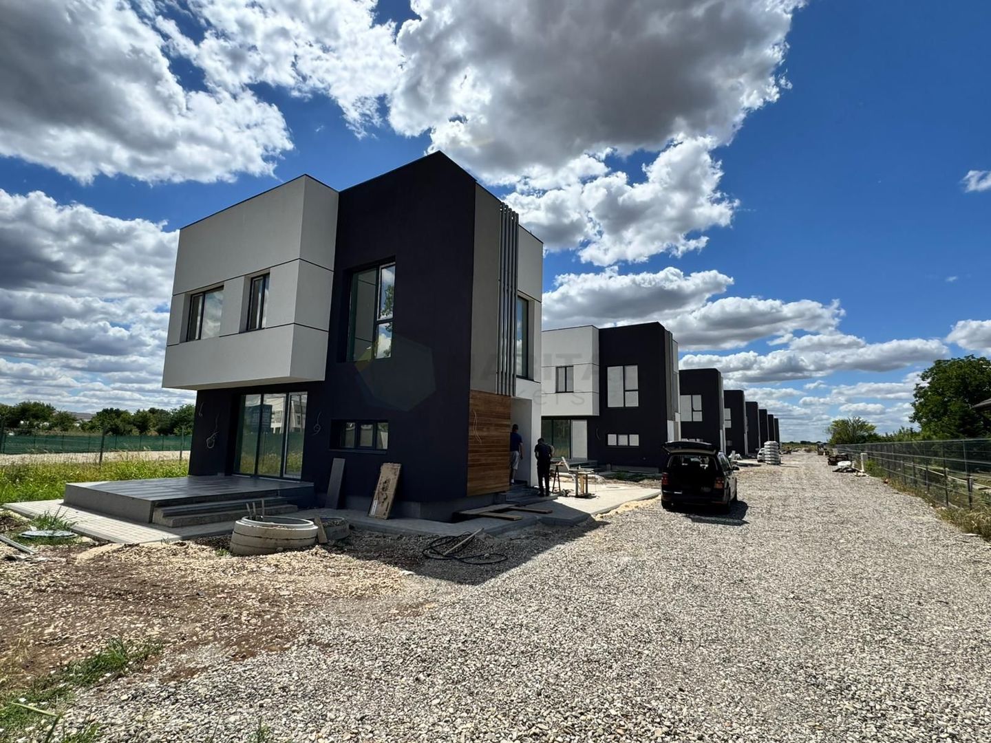 Super oferta de Halloween -  Vila Individuale de Lux în Tunari - Poză 2