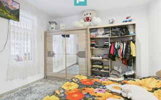 Două case, curte mare, lângă Castelul Huniazilor - Poză 4