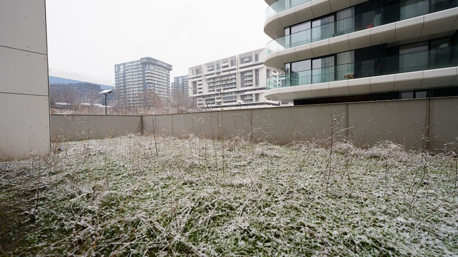 3 Camere + Parcare, Curte 75mp, One Lake Club - Poză 16