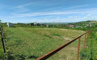 Teren intravilan de 1282 mp în Tomesti, cu utilități și panoramă superbă - Poză 1