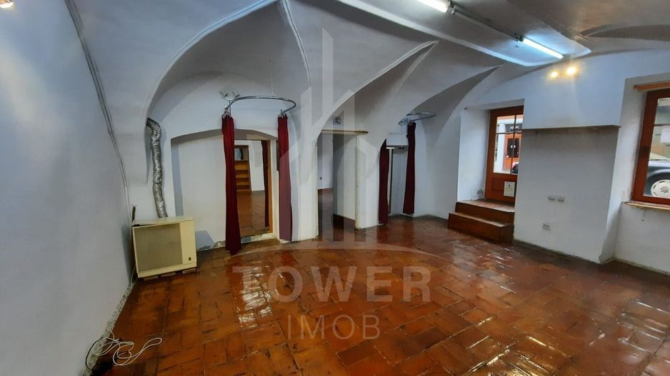 De închiriat spațiu comercial – zonă centrală - Poză 2