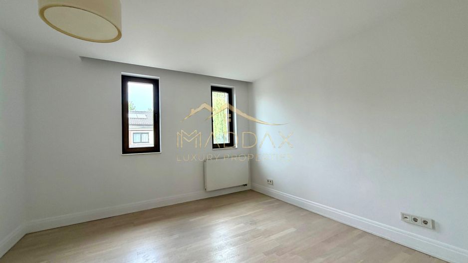 Vila cu 9 camere *900 teren* & piscina privata // Pipera - Poză 20